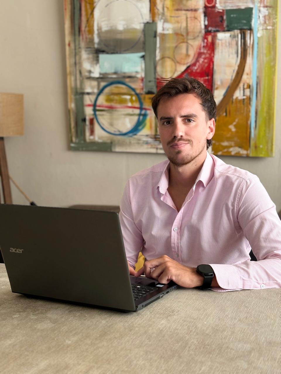 Gianluca Naso, abogado en Junín